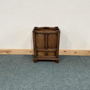 Small, Rustic, Distressed Solid Oak, Magazine Holder. (O110)