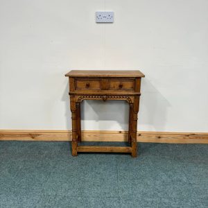 Small, Titchmarsh and Goodwin, Rustic Oak, Console Table. (CS162)