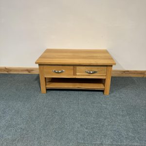 Medium Sized, Oak, Coffee Table. (CT161)