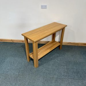 Medium Sized, Oak, Console Table. (CS151)