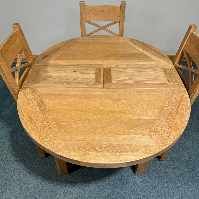 (TC313) Medium Sized, Vancouver, Solid Oak, Round, Extending Table and 4 Chairs. - Image 7