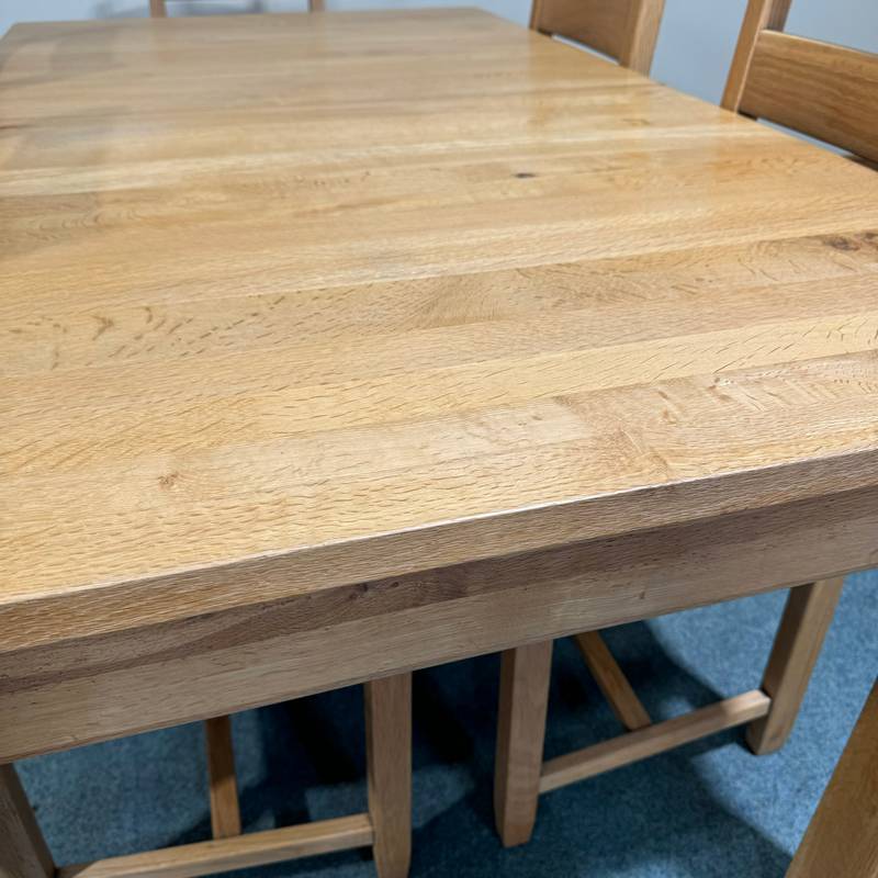 (TC314) Large, Solid Oak, 1 Leaf Extending Table and 6 Chairs. - Image 7