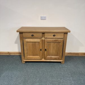 Medium Sized, Solid Oak Sideboard. (S279)