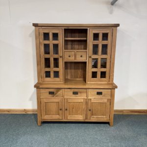 Large, Vancouver, Oak Dresser. (D168)