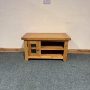 Small, Oak, Glazed, Standard TV Unit. (TV271)